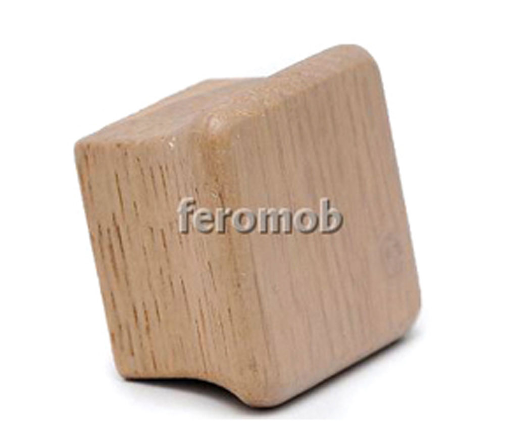 Buton-40x40-mm-stejar.jpg